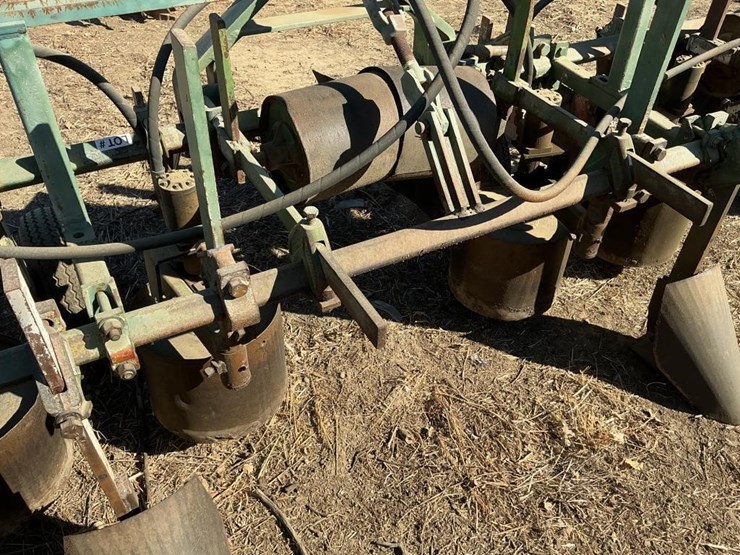 custom-3-pt-3-row-60"-hyd.-vine-trainer-image-11