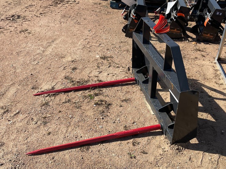 #4098-•-landhonor-bale-spear-frame-attachment-image-3