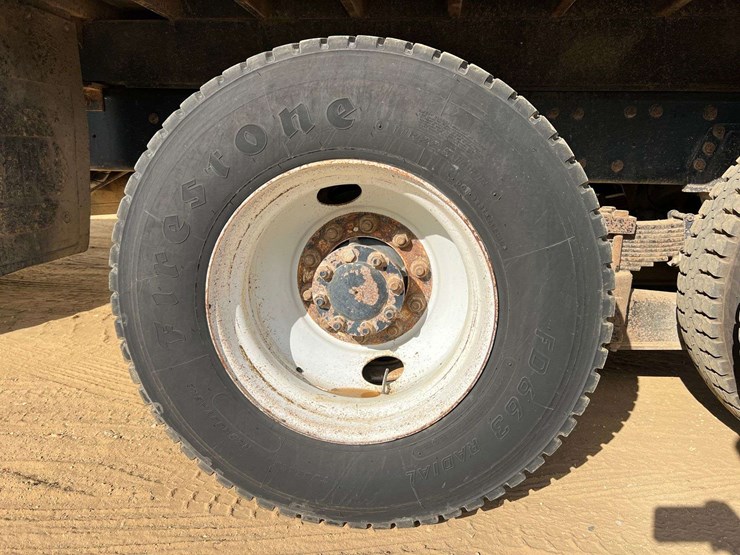 2007-international-7400-tandem-axle-dump-truck-(181,761-miles)-image-32