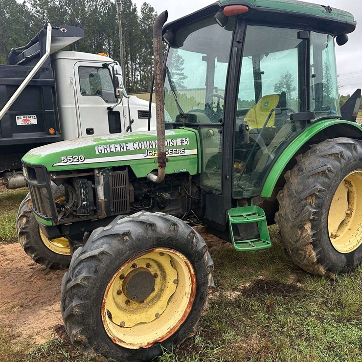John Deere 5520 Tractor,