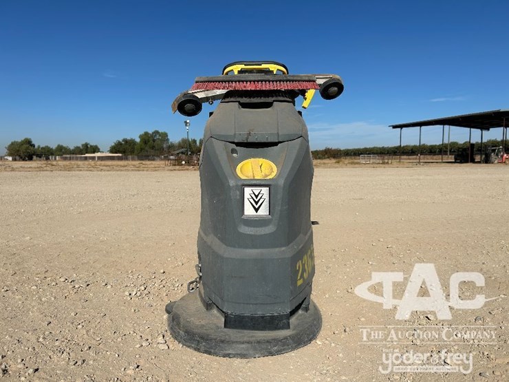 2021-karcher-bd5050c-walk-behind-floor-scrubber,-electric.-image-3