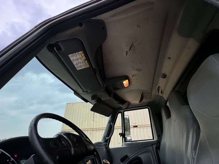 2007-international-7400-tandem-axle-dump-truck-(181,761-miles)-image-26