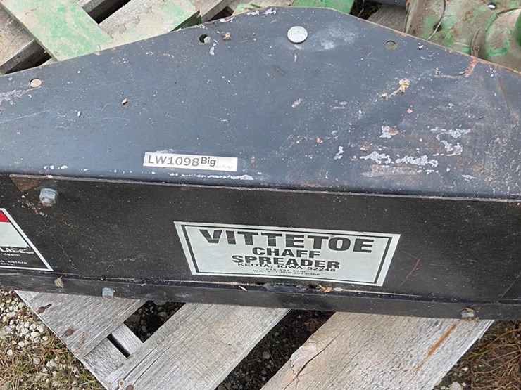john-deere-tractor-parts-&-vittetoe-chaff-spreader-part-image-18