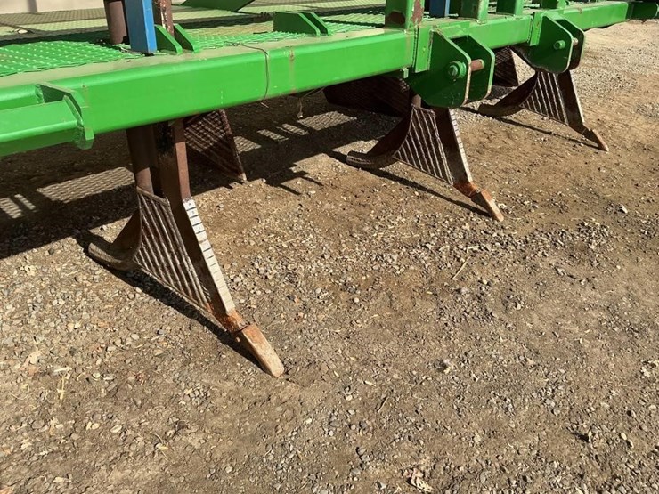 andros/custom-3-pt-3-row-60"-drip-tape-injector-image-10