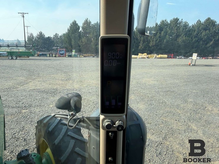 2011-john-deere-8335r-tractor-image-97