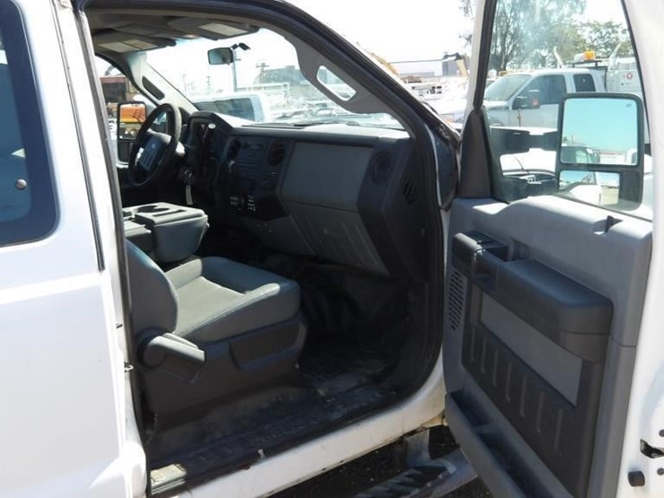 2011-ford-f250-image-15