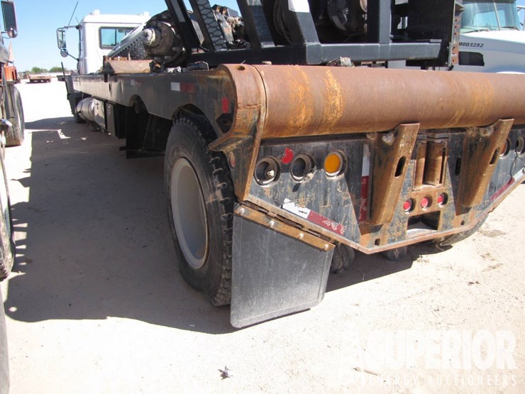 2009-mack-gu713-t/a-winch-bed-truck-image-6