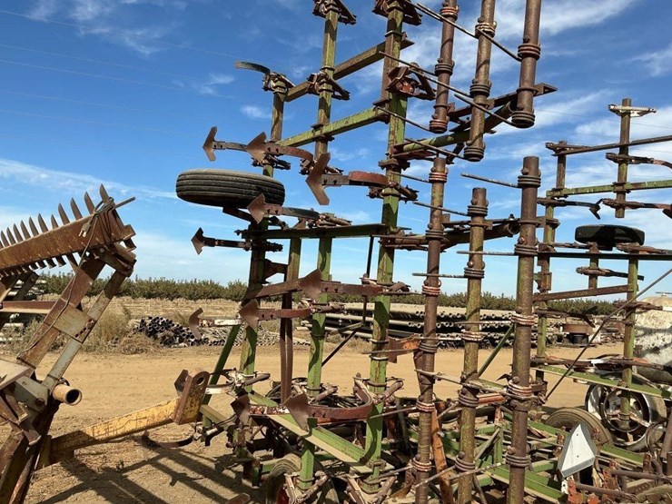 glencoe-32'-fold-up-field-cultivator-image-6