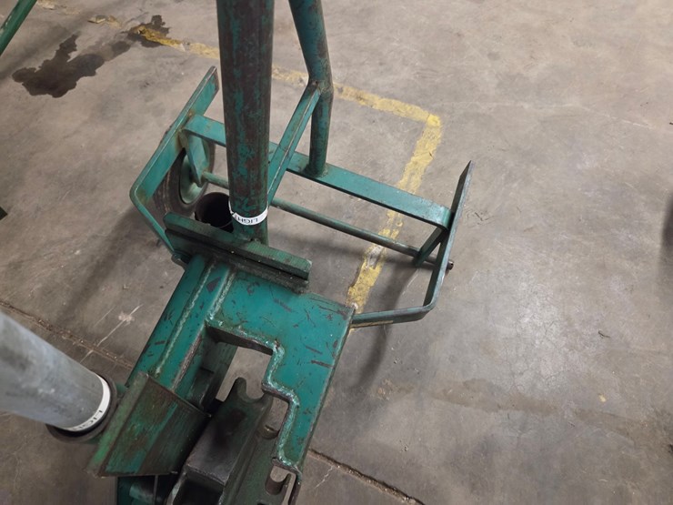 #96-•-greenlee-1800-pipe-bender-(missing-one-wheel)-image-3
