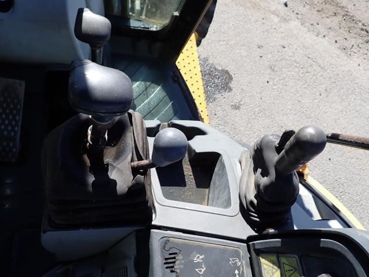 2008-caterpillar-420e-loader-backhoe-image-26