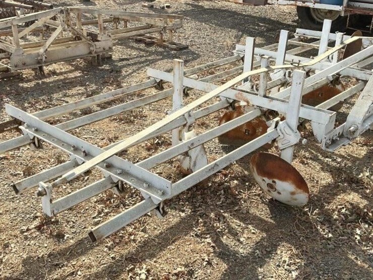 custom-3-pt-disc-ridger-image-1