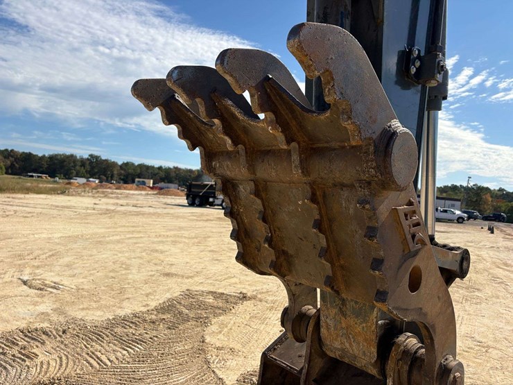 2022-john-deere-200g-excavator-(2,224-hours)-image-24