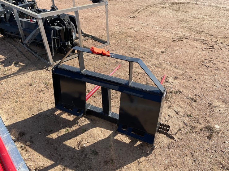 #4111-•-landhonor-skid-steer-bale-spear-attachment-image-5