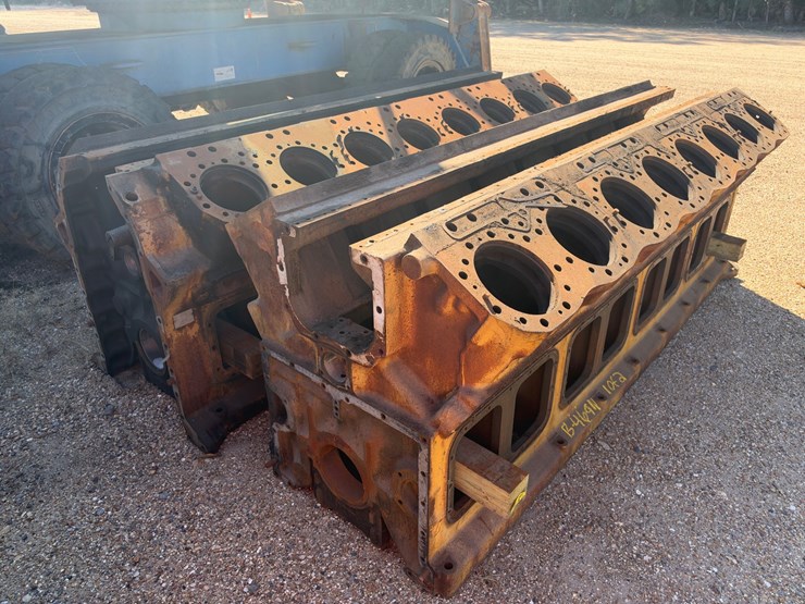 #46911-•-(2)-16-cylinder-engine-blocks-image-1