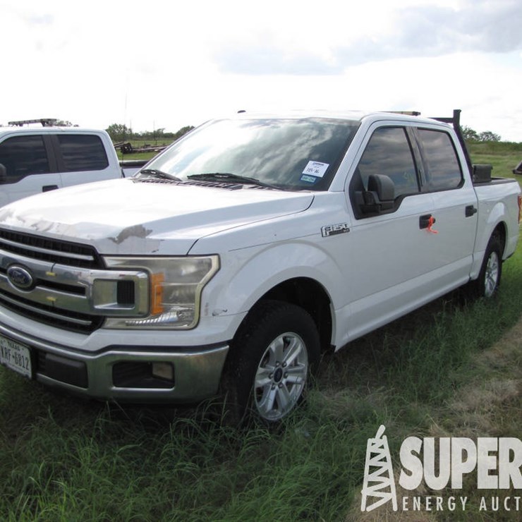 2018 FORD F-150 XLT Crew Cab Pickup