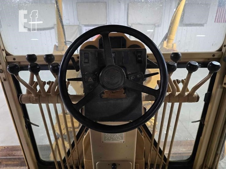 2003-caterpillar-12h-image-16