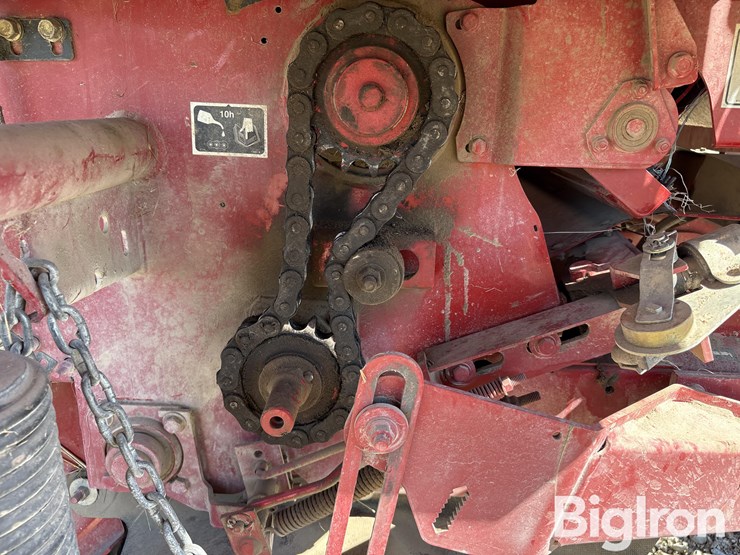 2012-case-ih-premium-rb564-round-baler-image-15