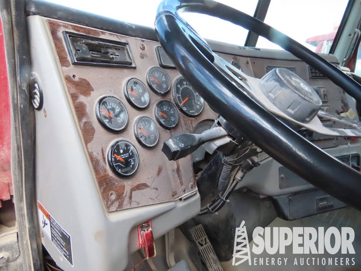 2012-western-star-4900-t/a-truck-tractor-w/pusher-axle-sleeper-image-8