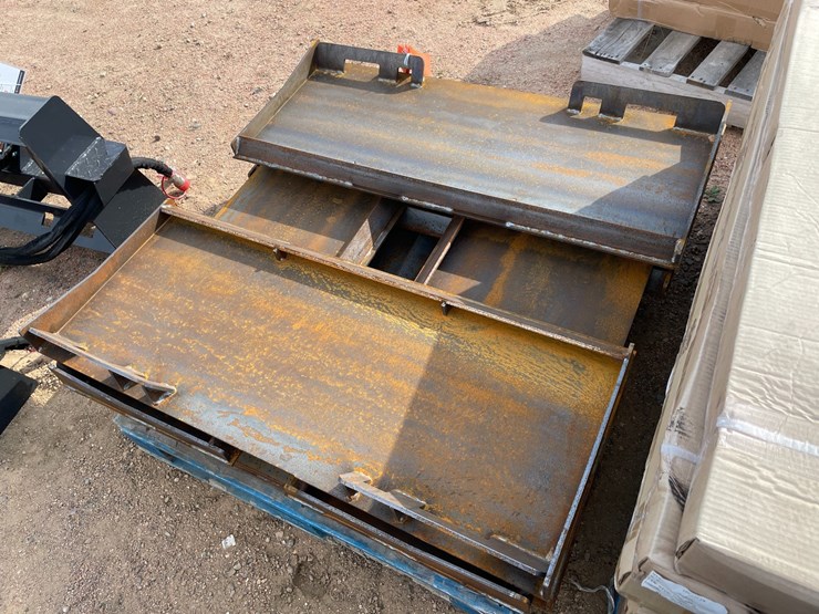 #4135-•-landhonor-skid-steer-universal-adapter-plate-image-6