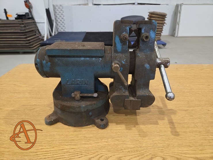 larin-multifunction-bench-vise-image-1