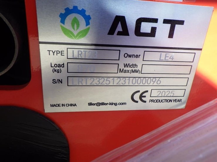 2026-agt-lrt23-skid-steer-track-loader-image-12