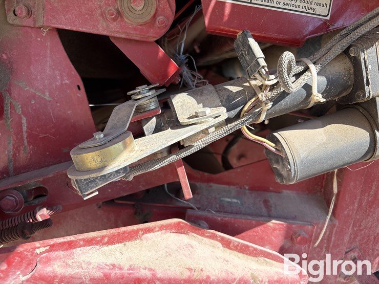 2012-case-ih-premium-rb564-round-baler-image-18