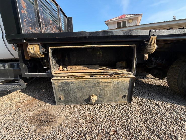 #4552-•-ford-f-650-flatbed-truck-image-30