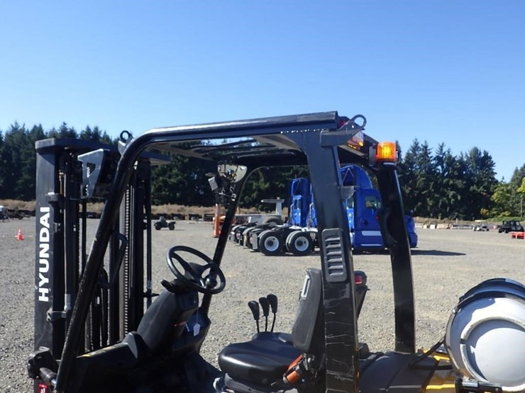 2023-hyundai-30l-9a-forklift-image-15