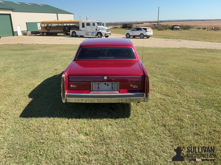 1989-cadillac-sedan-deville-car-image-6
