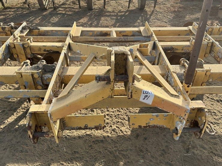 custom-3-pt-6-blade-disc-ridger-image-8