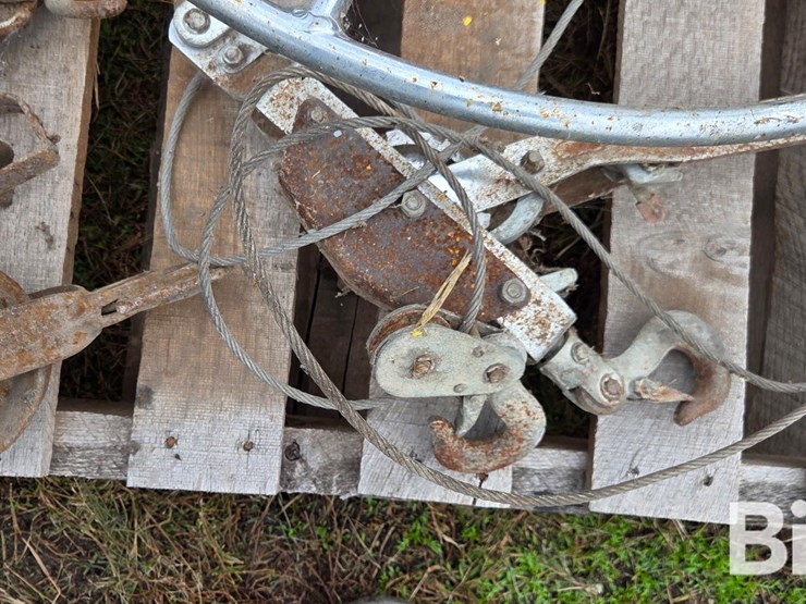 john-deere-wrench-&-misc-image-20
