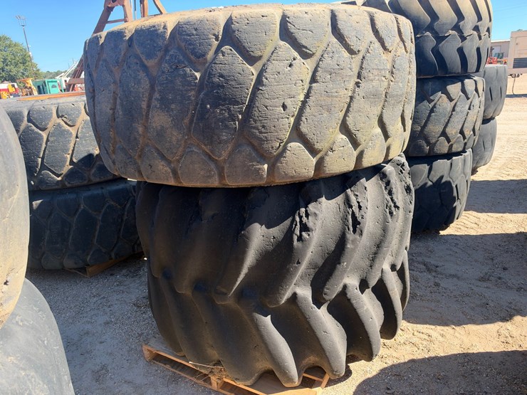 #41531-•-various-equipment-tires-image-3
