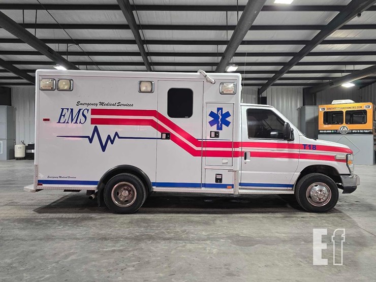 2012-ford-e350-sd-image-6