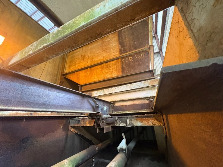 #42224-•-trash-compactor-image-16