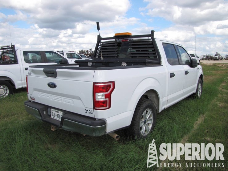 2018-ford-f-150-xlt-crew-cab-pickup-image-4