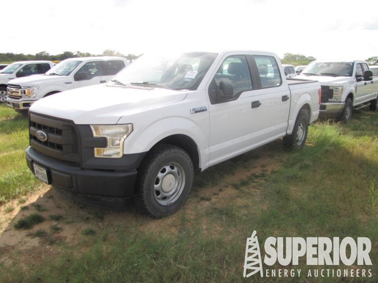 2017-ford-f-150-xl-crew-cab-pickup-image-1