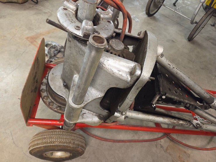 #40-•-rigid-300-pipe-threader-with-hand-truck-image-3