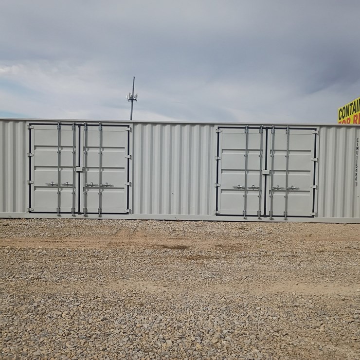 #L111-000 • 40ft Container [damaged]
