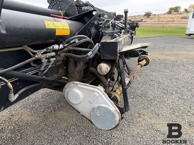 2019-macdon-fd135-draper-header-image-32
