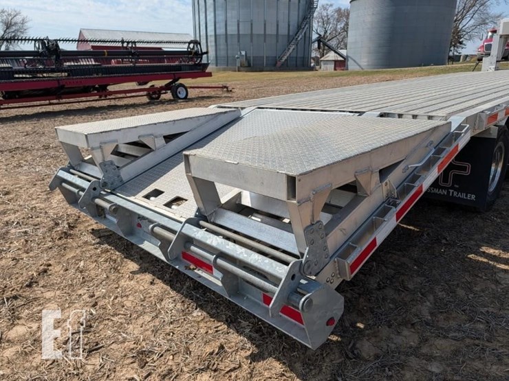 2013-crossman-gooseneck-trailer-image-6