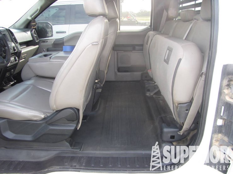 2019-ford-f-150-xl-extended-cab-pickup-image-8