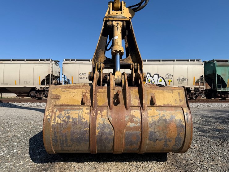 #4098-•-2015-john-deere-870g-lc-excavator-image-10