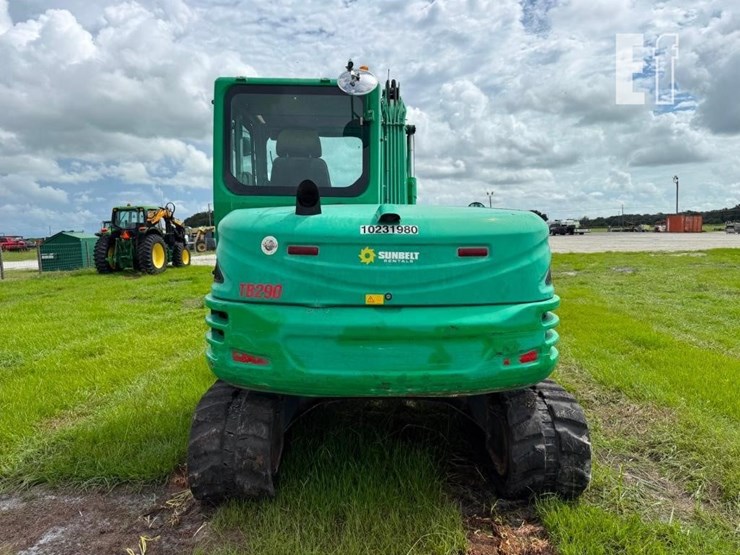 2019-takeuchi-tb290-image-7