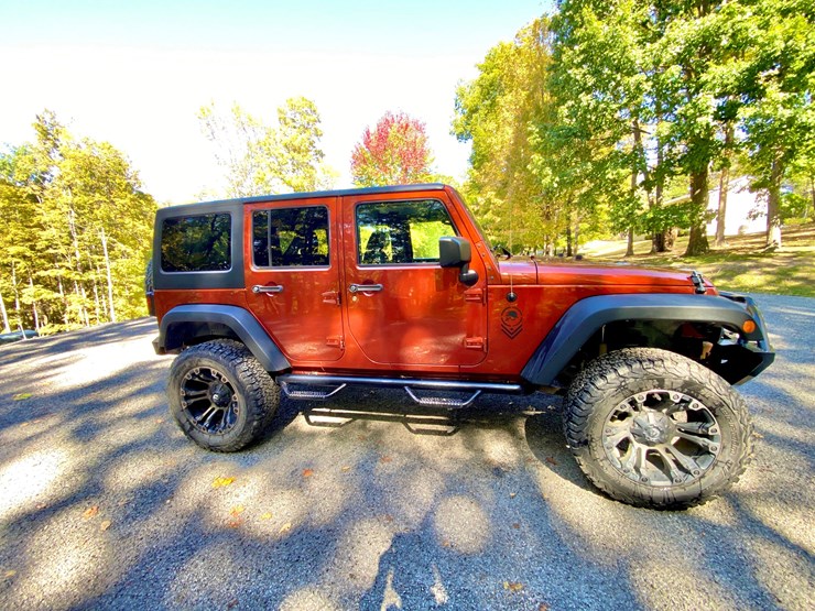 2014-jeep-wrangler-unlimited-image-3
