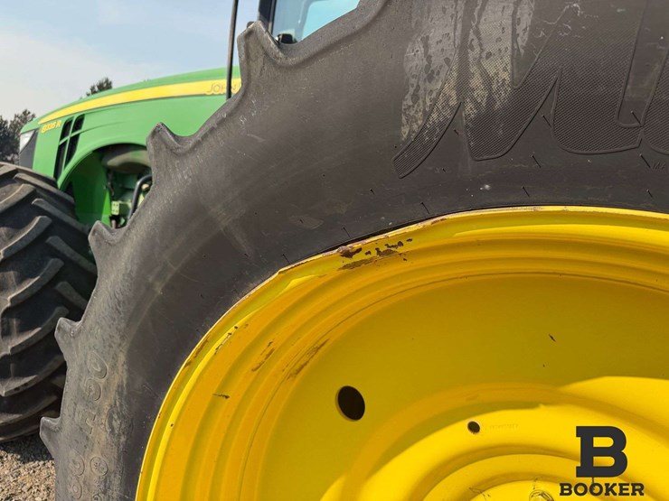 2011-john-deere-8335r-tractor-image-33