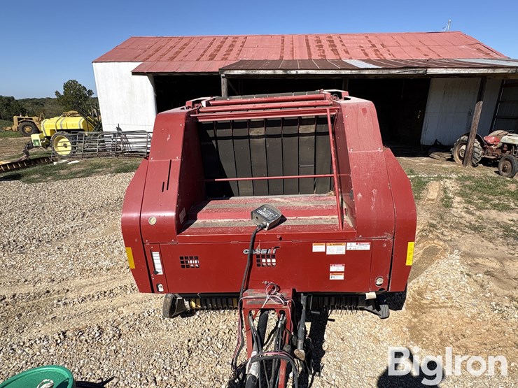 2012-case-ih-premium-rb564-round-baler-image-2