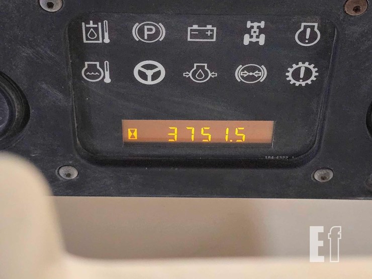 2004-caterpillar-143h-image-21