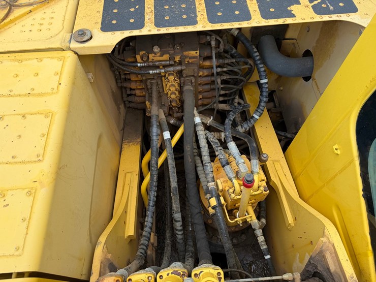 #4089-•-2014-komatsu-pc210-lc-excavator-image-51