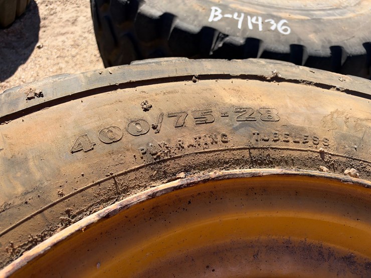 #41605-•-(2)-firestone-duraforce-heavy-equipment-tires-image-4