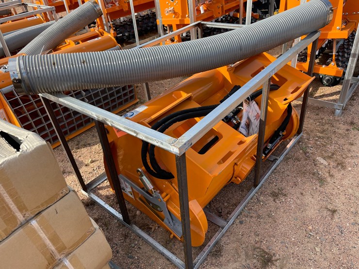 #4065-•-landhonor-skid-steer-double-discharge-concrete-mixer-attachment-image-2
